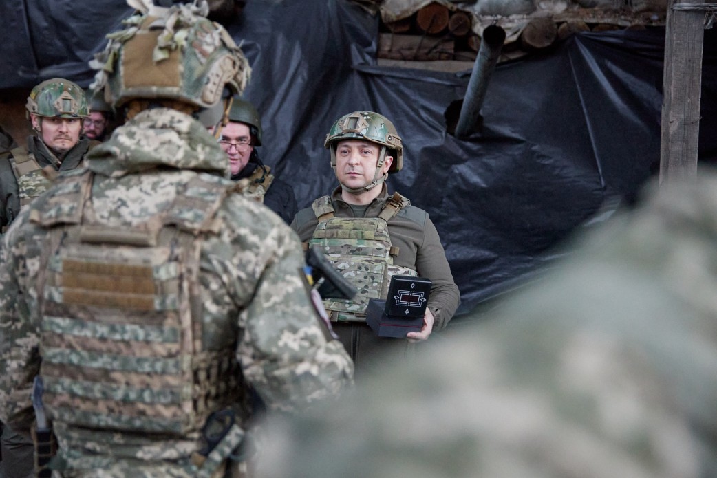 Zelensky visits soldiers