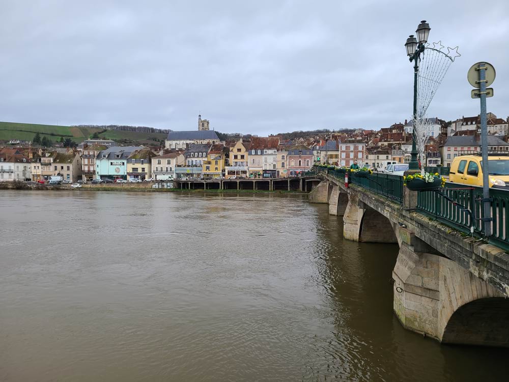 Joigny on the Yonne