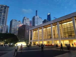 Read more about the article NY, NY